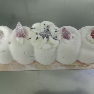 bûche Nougat/Fraise
